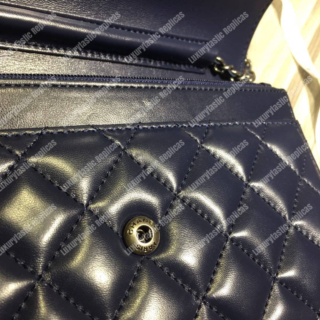 Ch*el le boy wallet on chain – woc dark blue quilted lambskin silver-toned