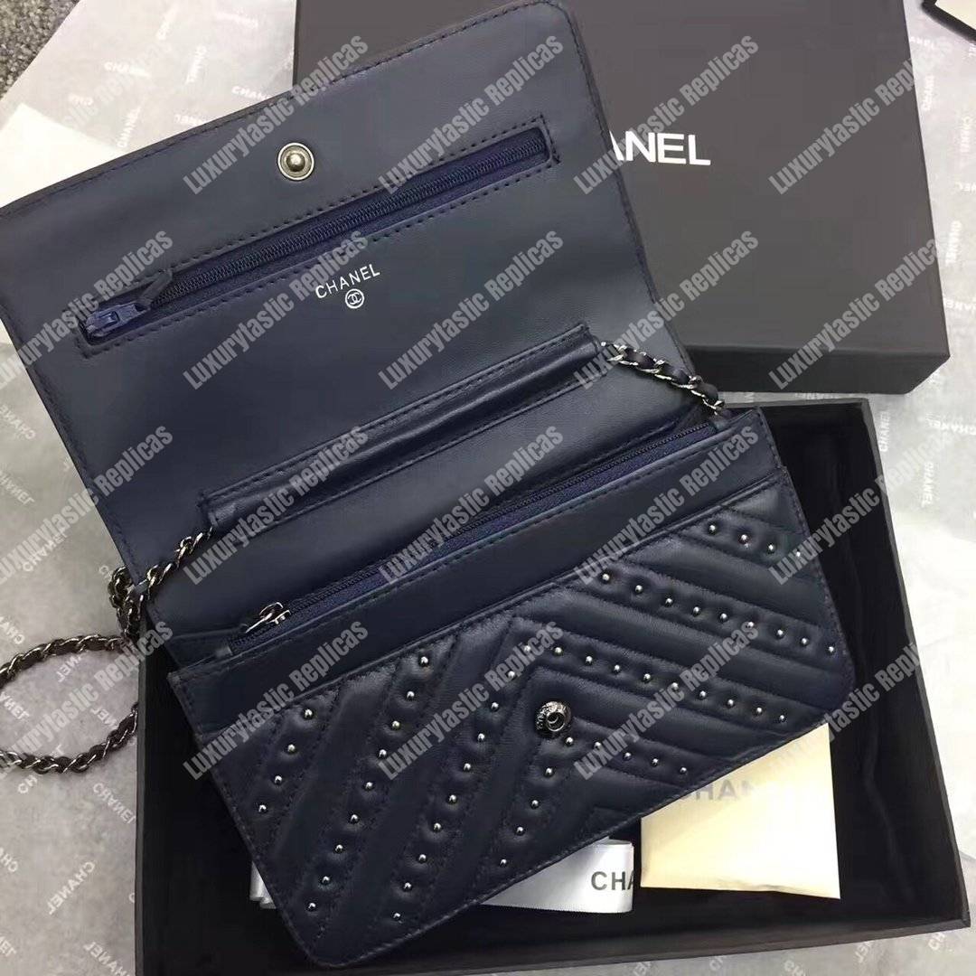 Ch*el reissue 2.55 wallet on chain – woc chevron studded lambskin dark blue silver-toned