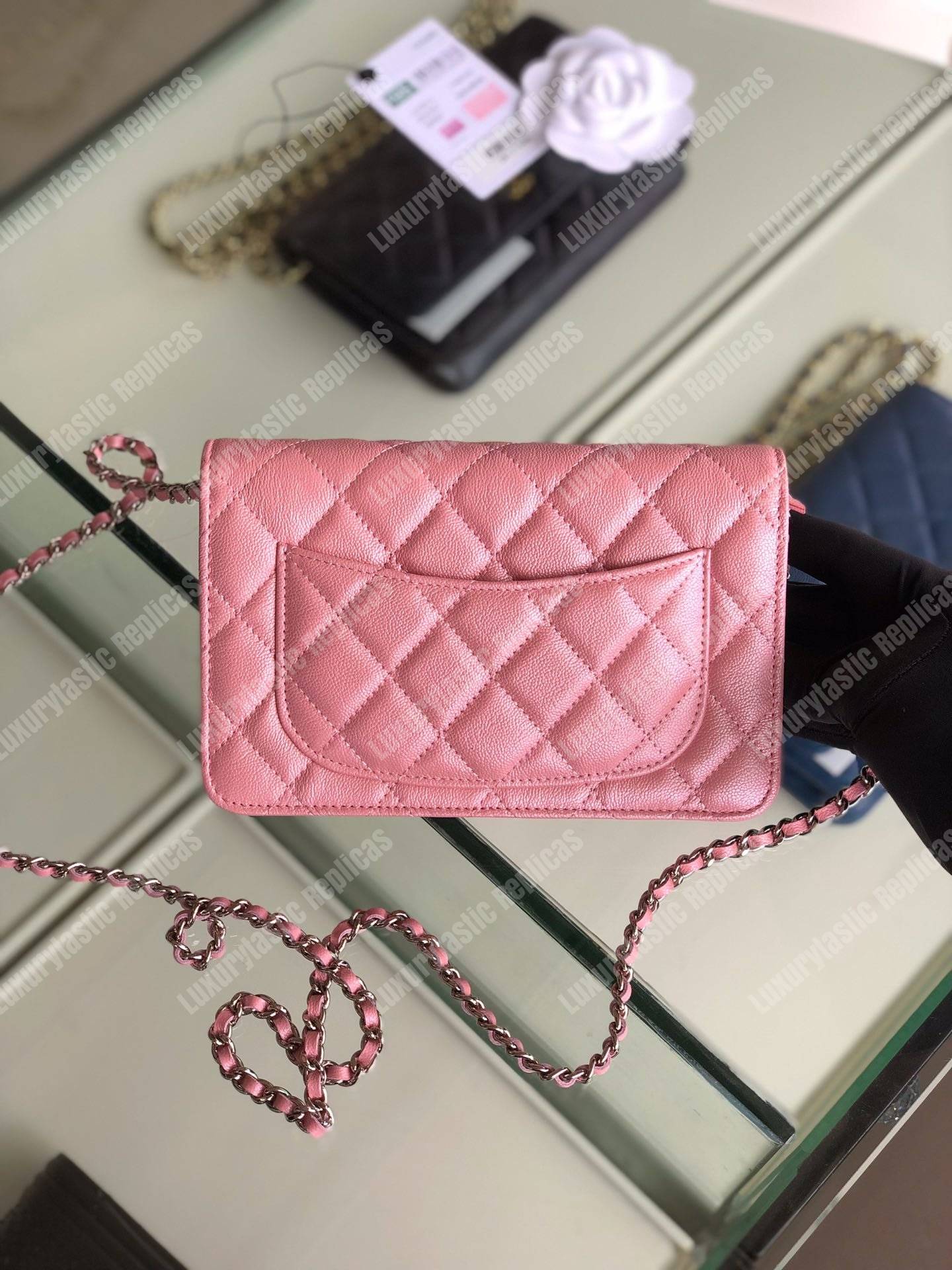 Ch*el wallet on chain – woc classic caviar silver-toned metal pink
