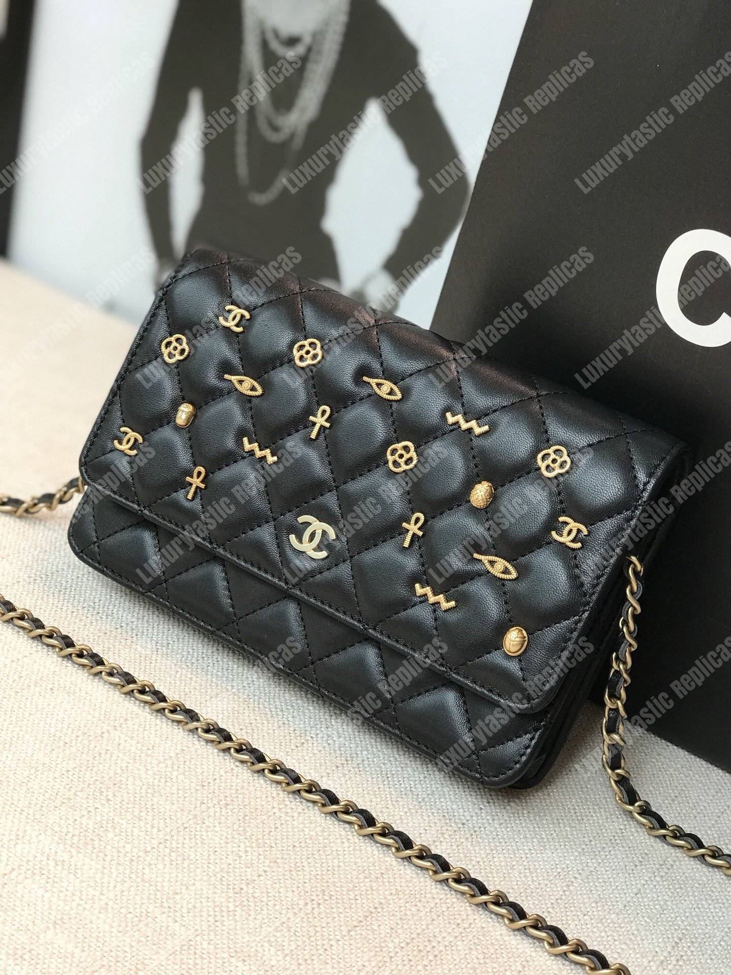 Ch*el wallet on chain – woc grained quilted calfskin black studded