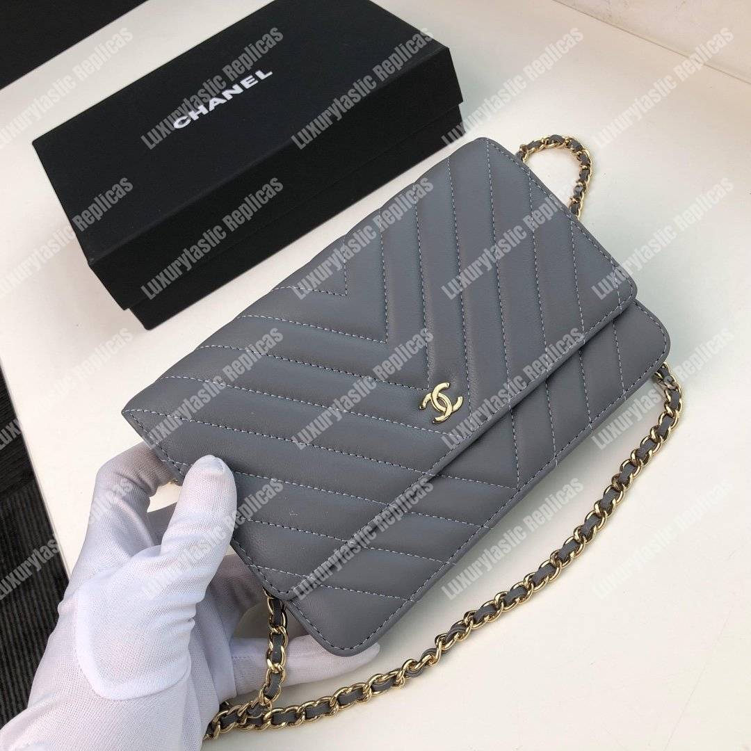 Ch*el wallet on chain – woc chevron lambskin grey gold-toned