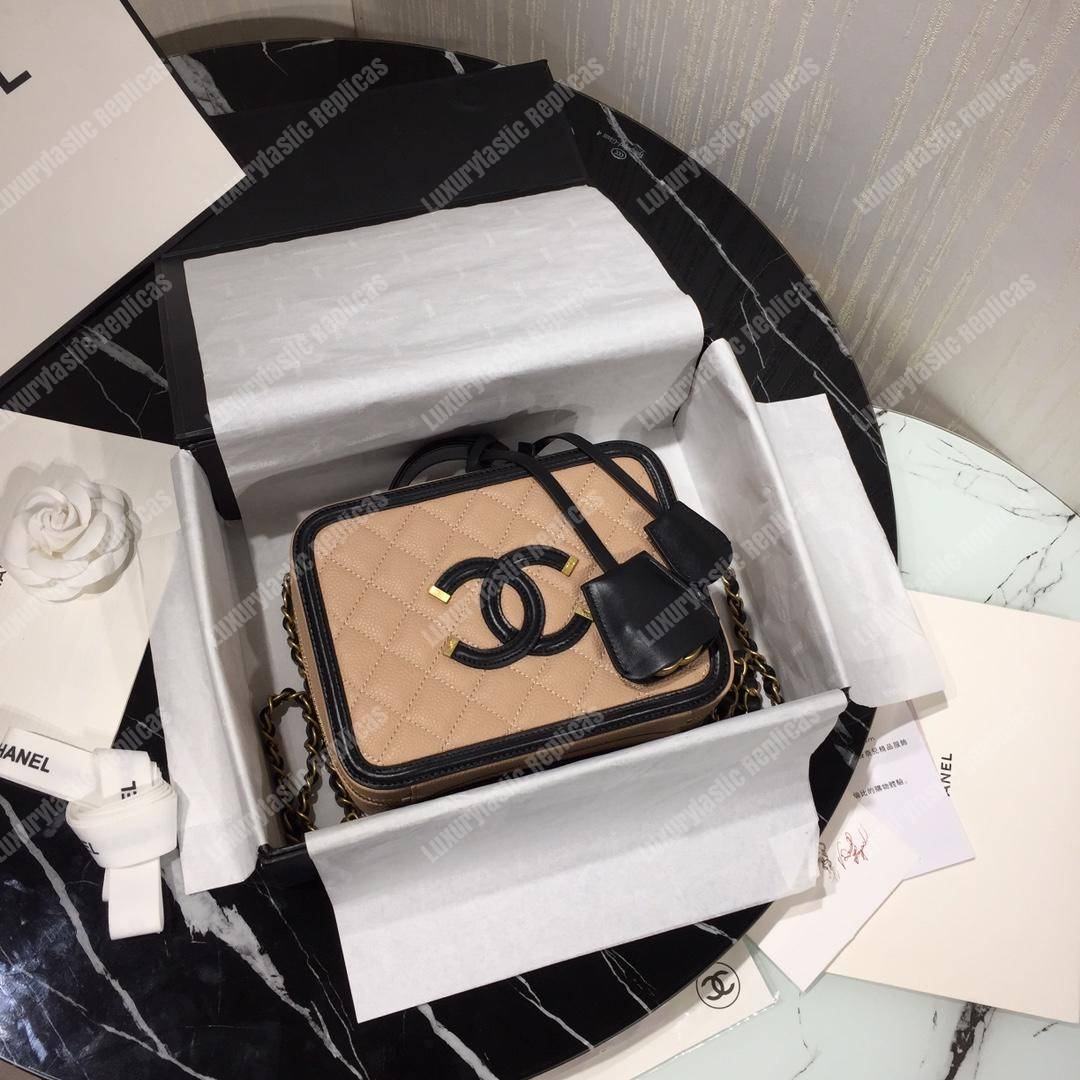 Ch*el medium vanity case beige