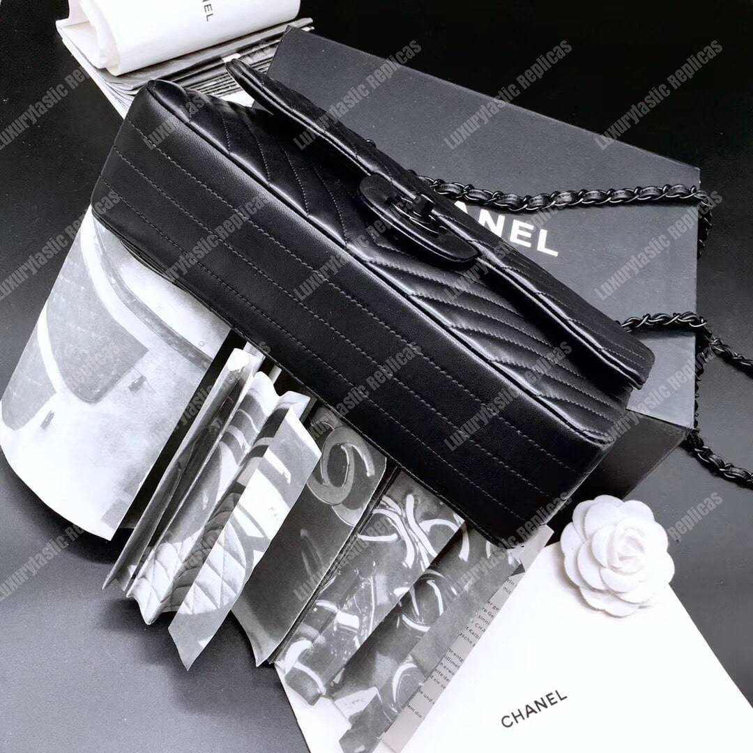 Ch*el classic medium handbag black