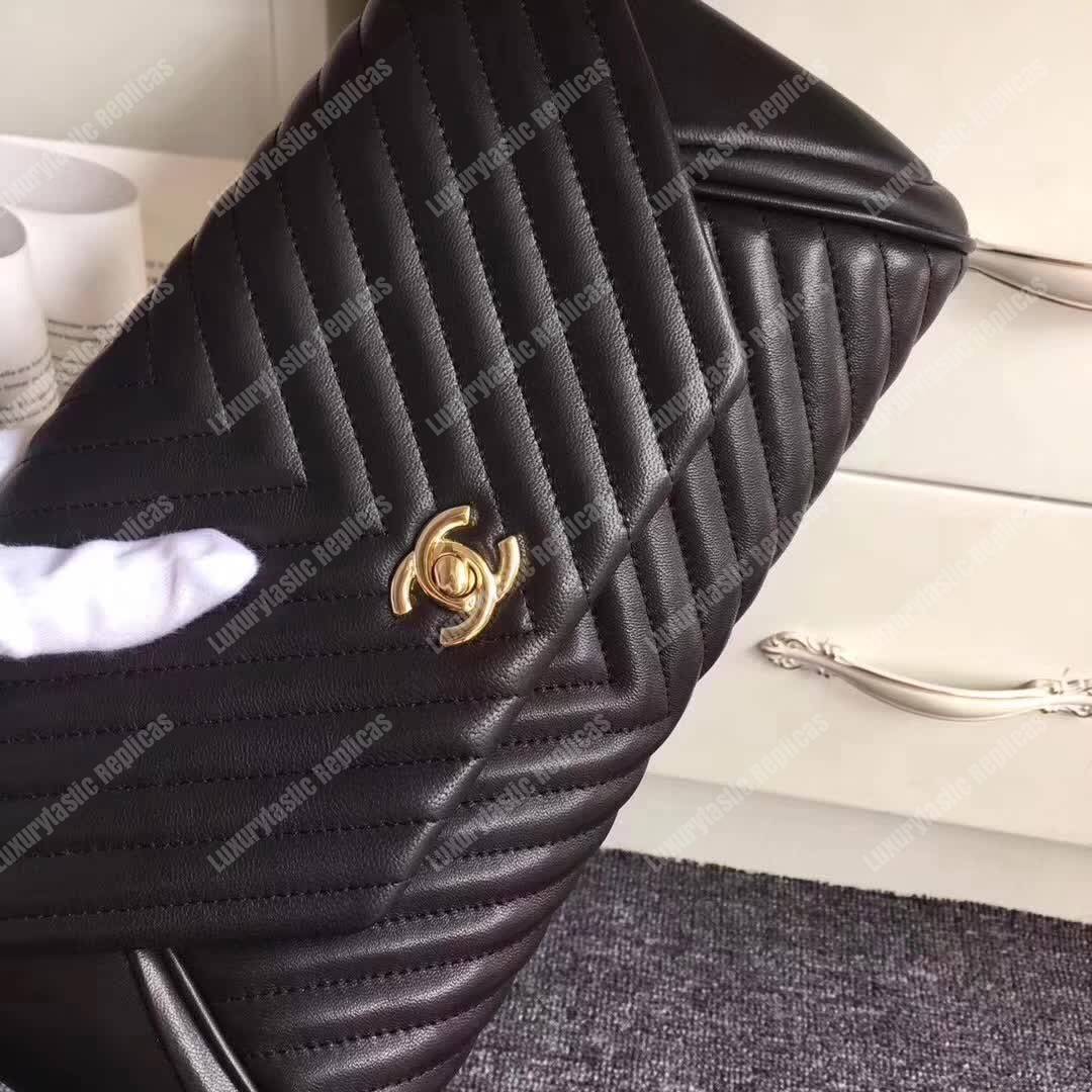Ch*el reversed clutch black