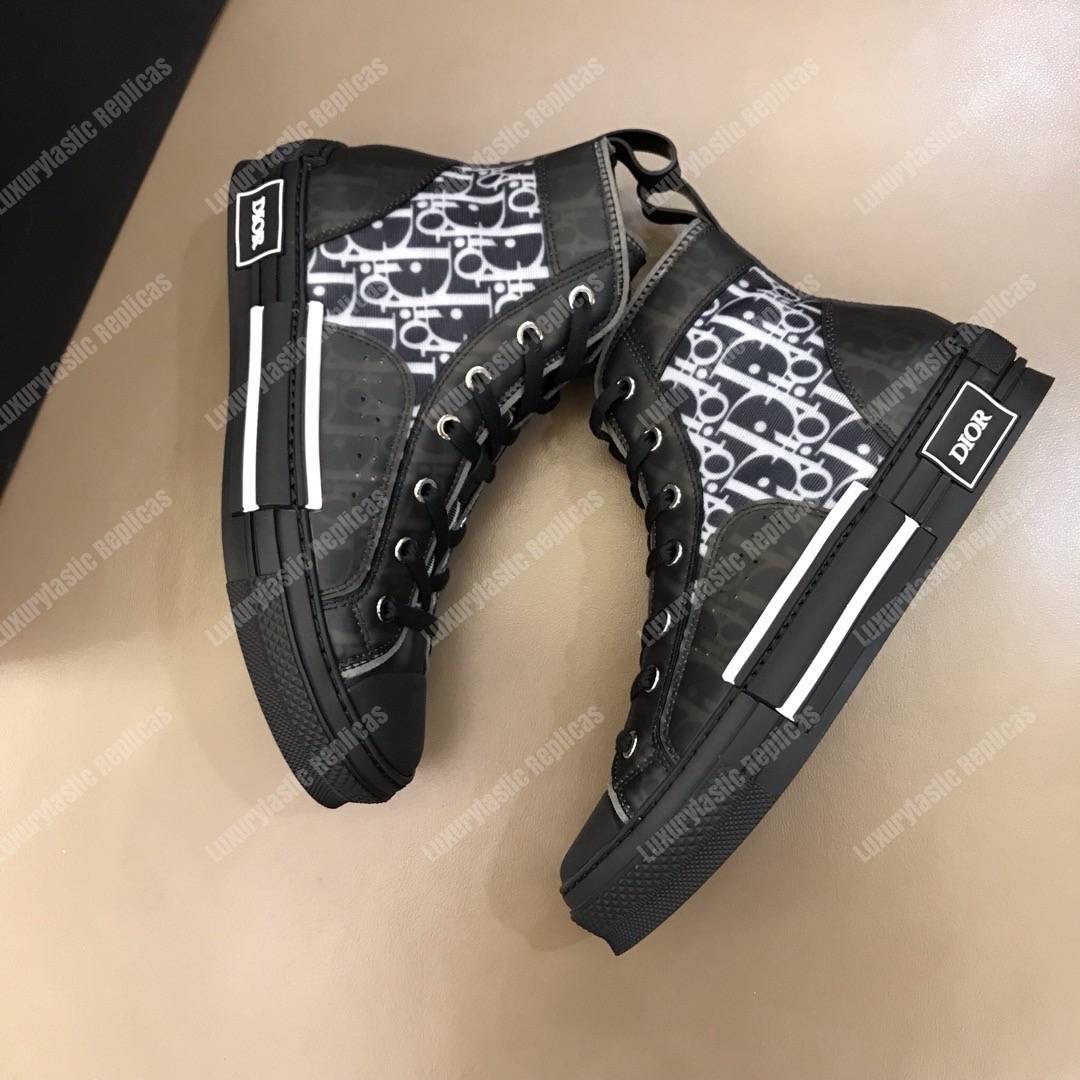 D*or “b23” high-top D*or oblique sneaker