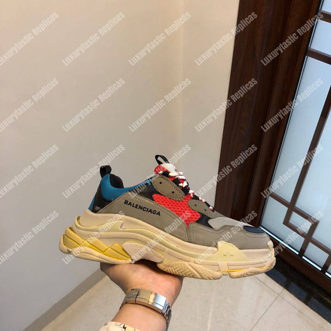 Ba*len*cia*ga triple s sneaker blue / gris / red / black