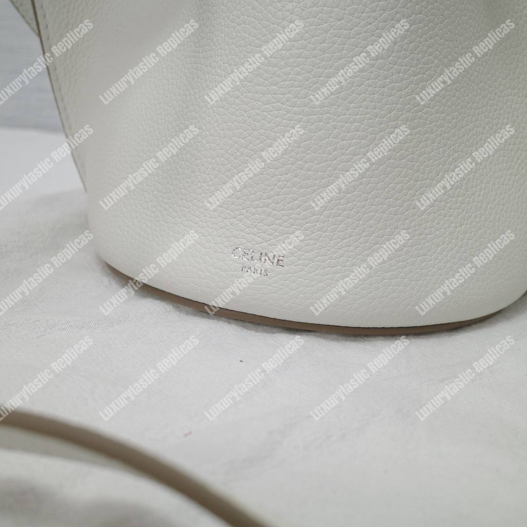 Ce**e big nano bucket in supple grained calfskin white