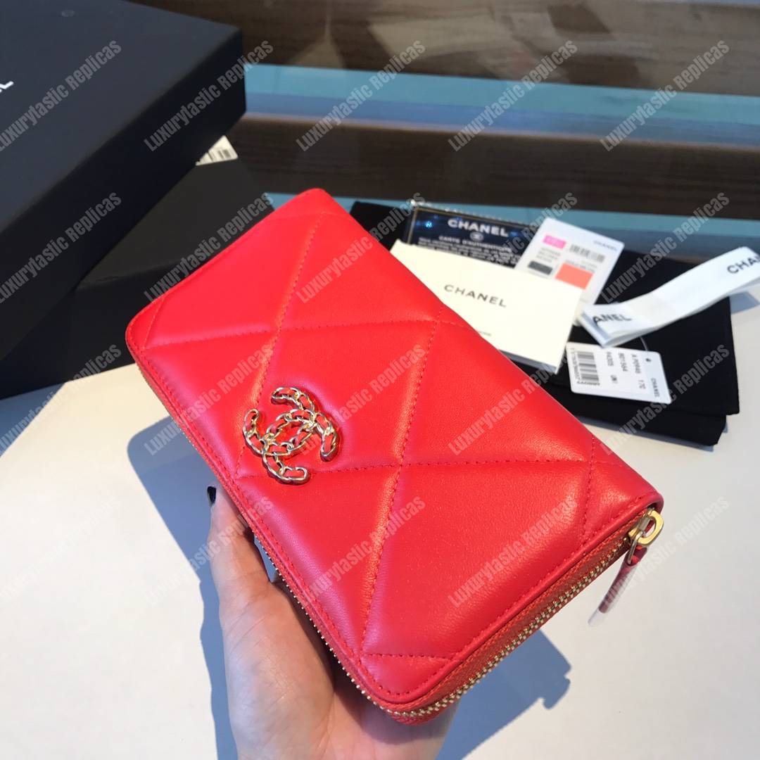Ch*el 19 long zipped wallet red