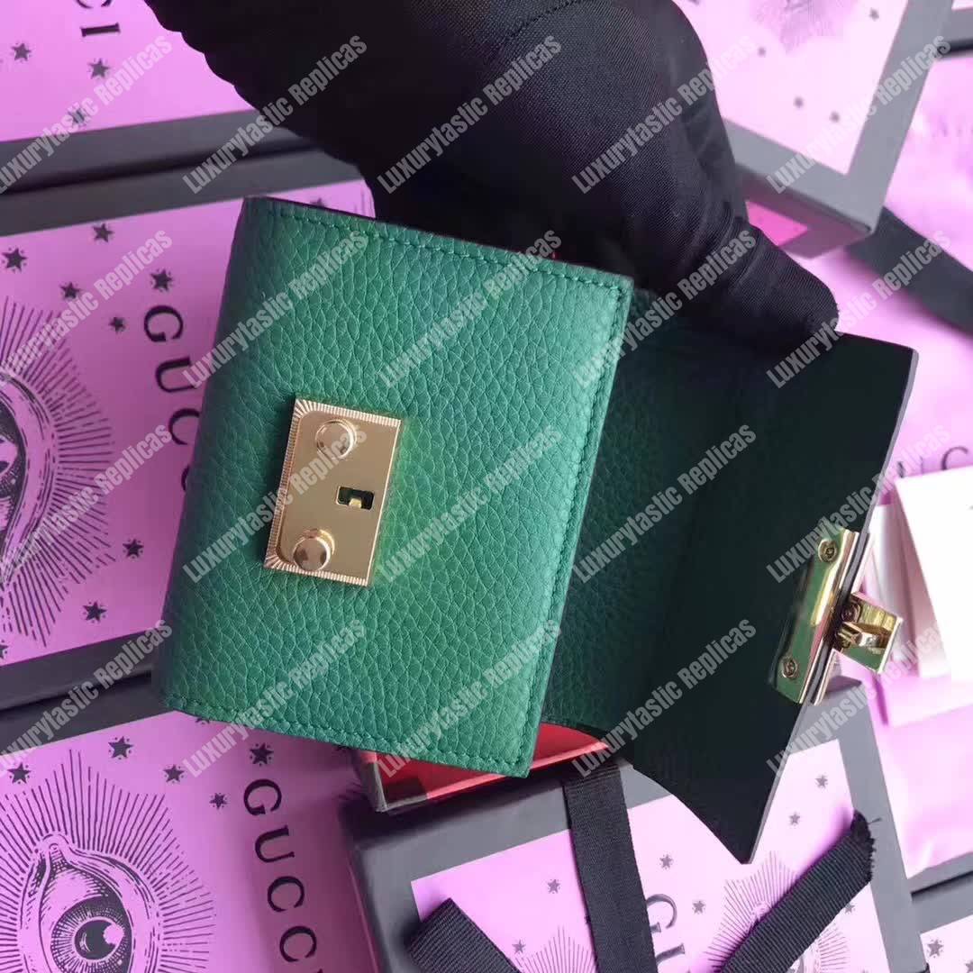 G*u*i padlock wallet emerald green
