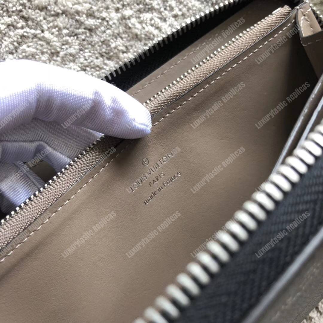 LV Comete Wallet Autres Cuirs Noir