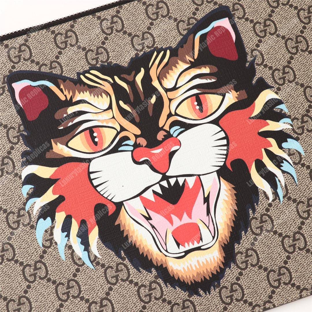 G*u*i bestiary pouch with angry cat