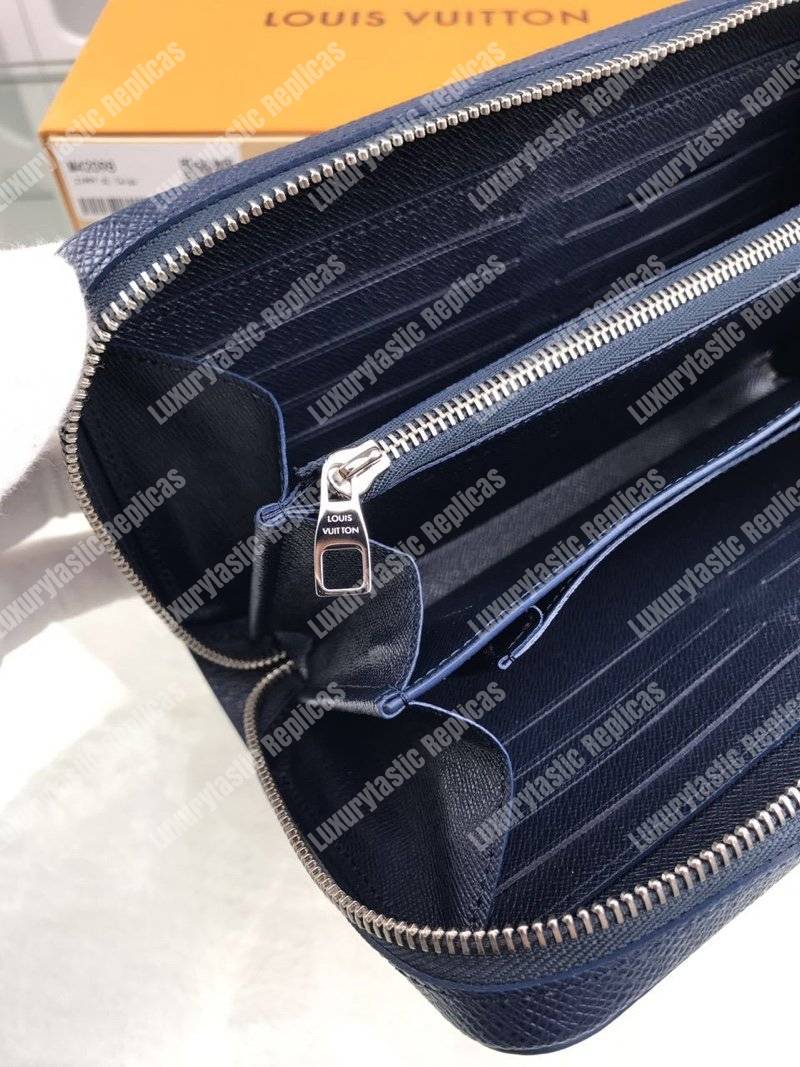 LV Zippy XL Wallet Taiga Bleu Marine