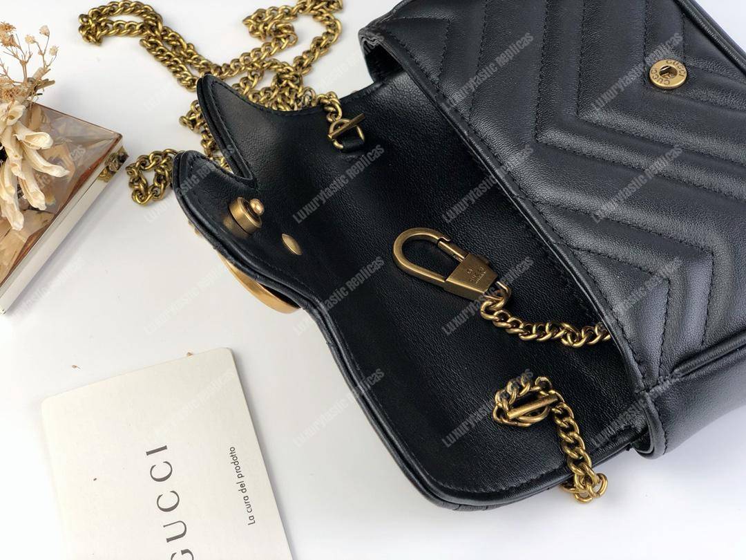 G*u*i gg marmont matelassé super mini bag black