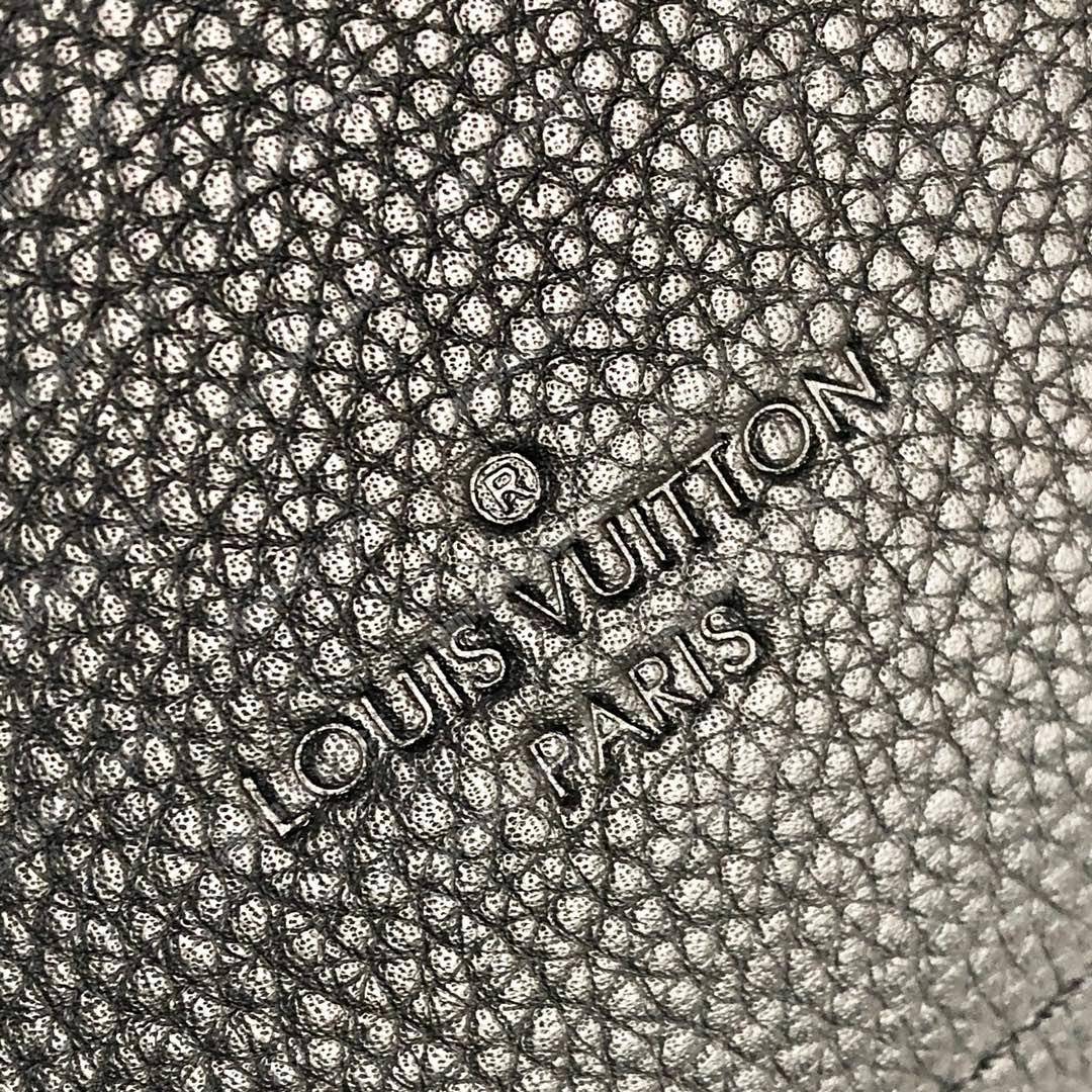 LV Lockme Ever Noir