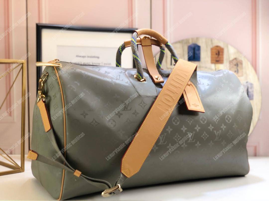 LV Keepall Bandouliere 50 Monogram Titanium