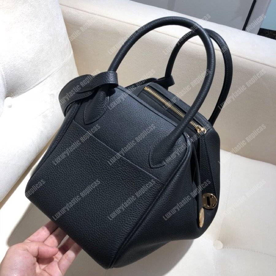 H**mes lindy 26 bag clemence black