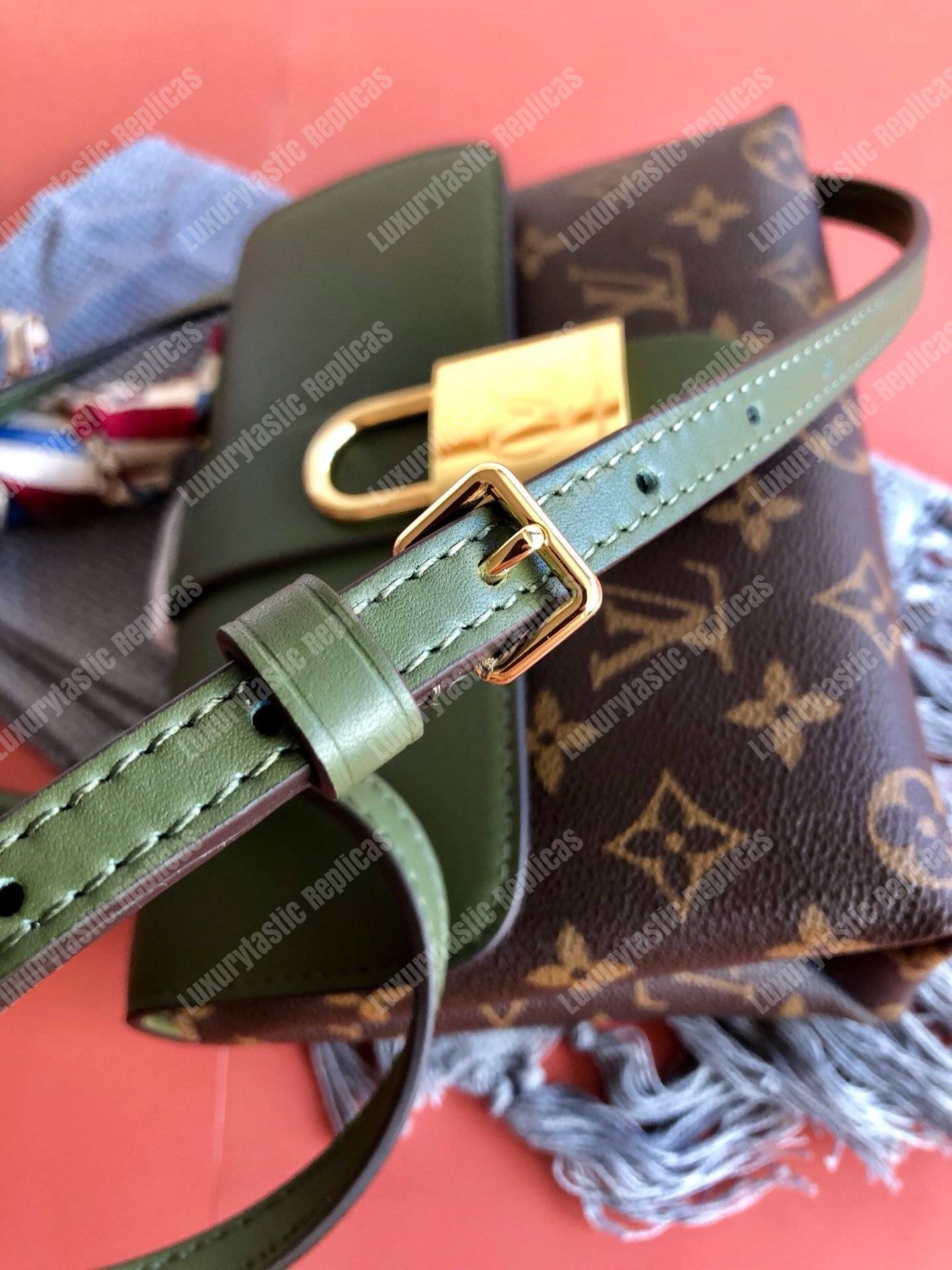 LV Locky BB Monogram Canvas Laurier