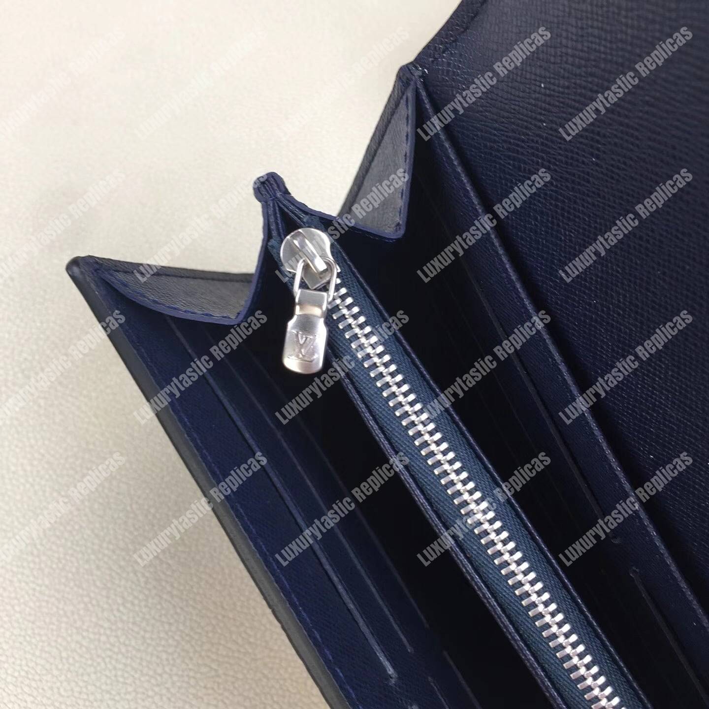 LV Sarah Wallet Epi Leather Noir