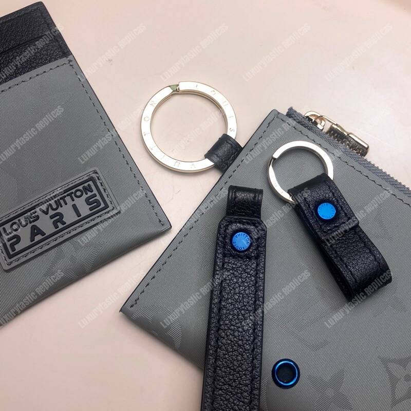 LV Alpha Pouch Monogram Satellite