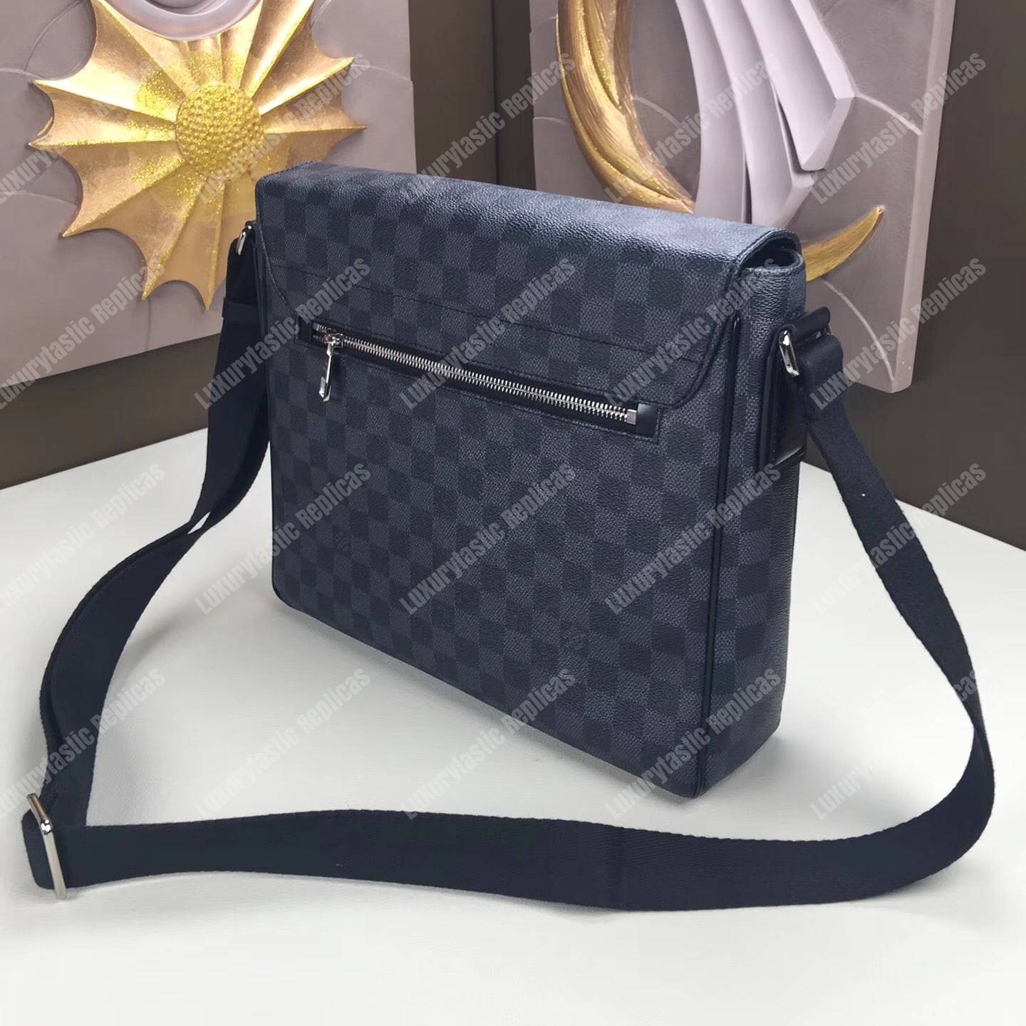 LV District MM Messenger Bag Damier Graphite Canvas