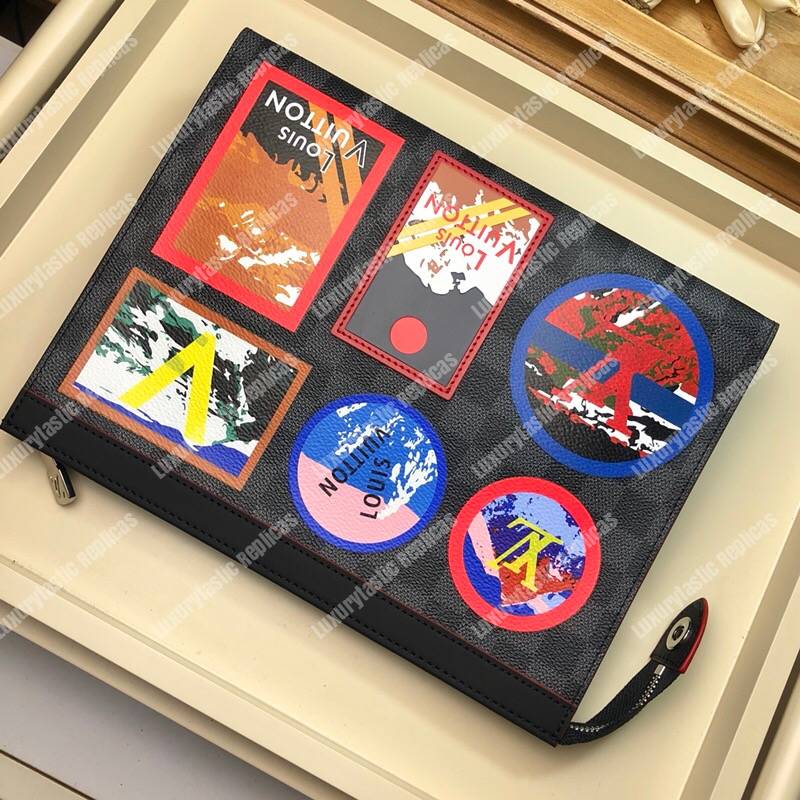 LV Pochette Voyage Alps
