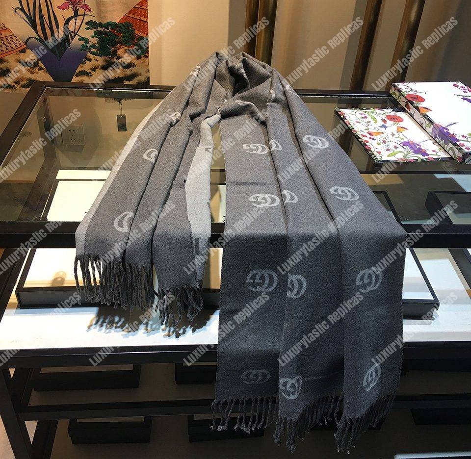 G*u*i wool scarf double g pattern grey