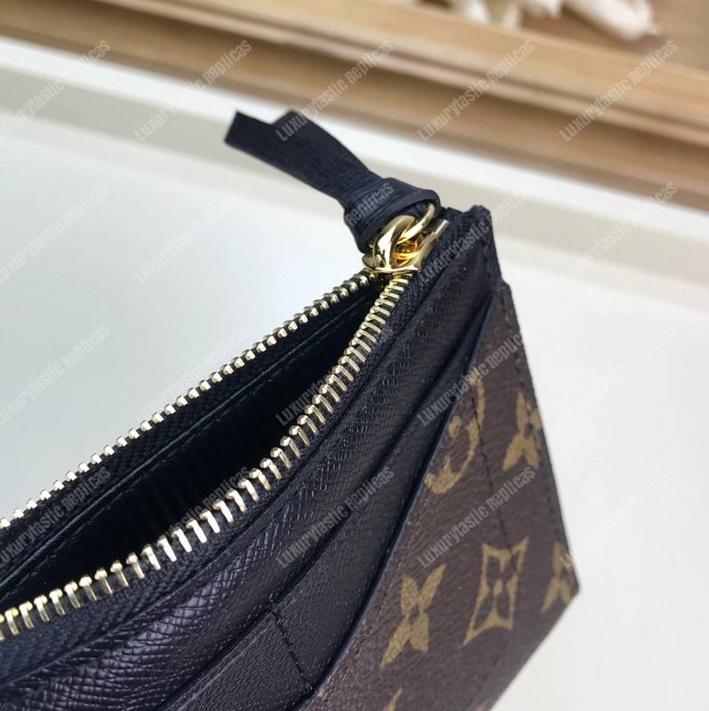 LV Zipped Card Holder Monogram Black