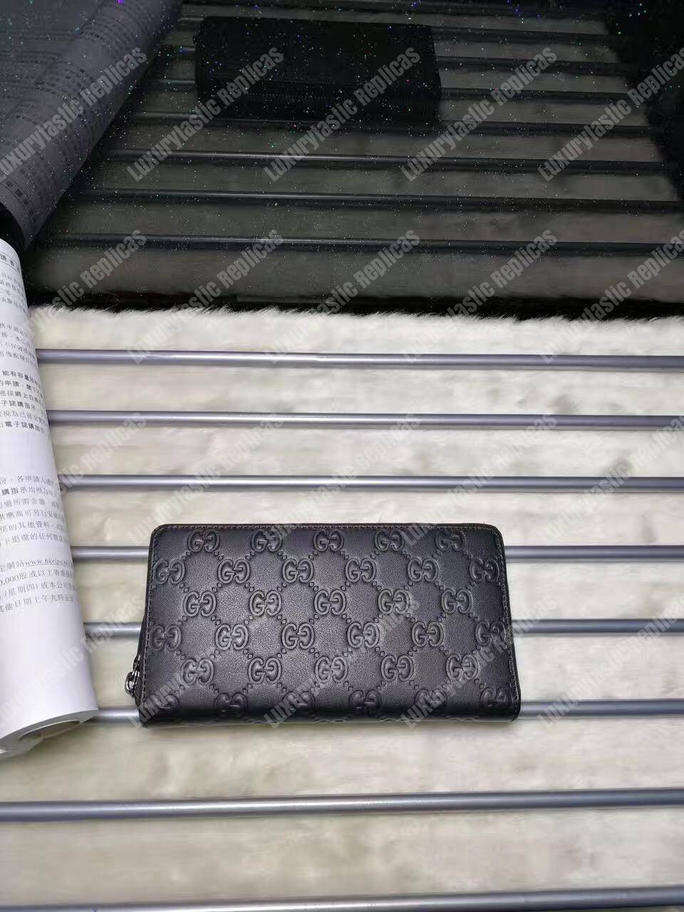 G*u*i gg G*u*issima signature zip around wallet black