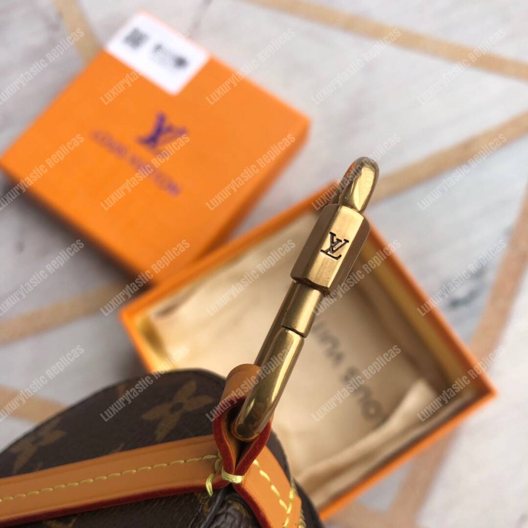LV Round Case Monogram