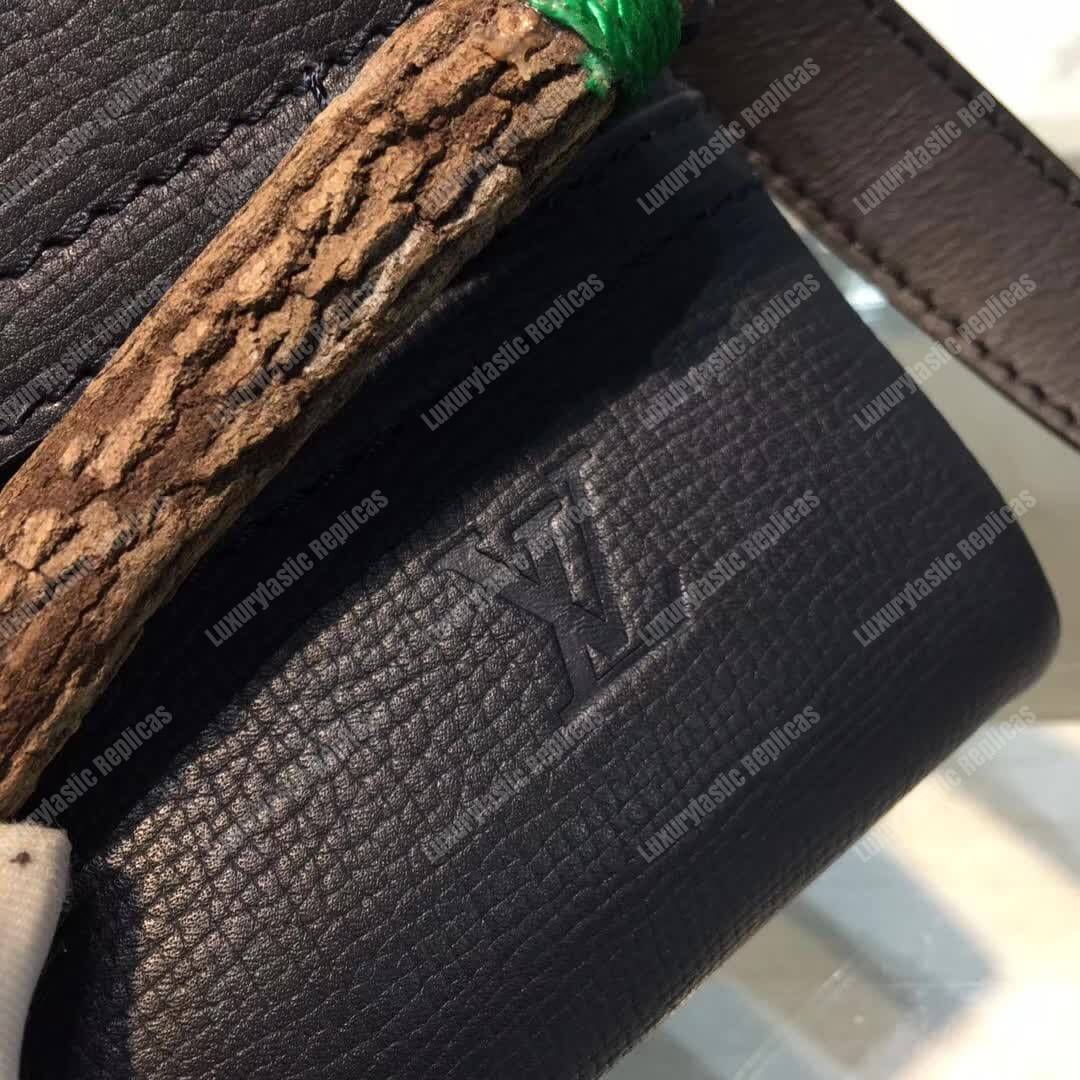LV Canyon Messenger PM Utah Leather Bleu Marine