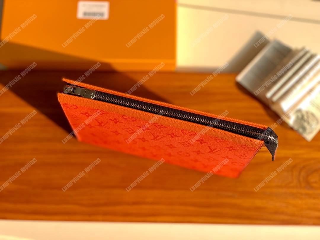 LV Pochette Voyage MM Orange