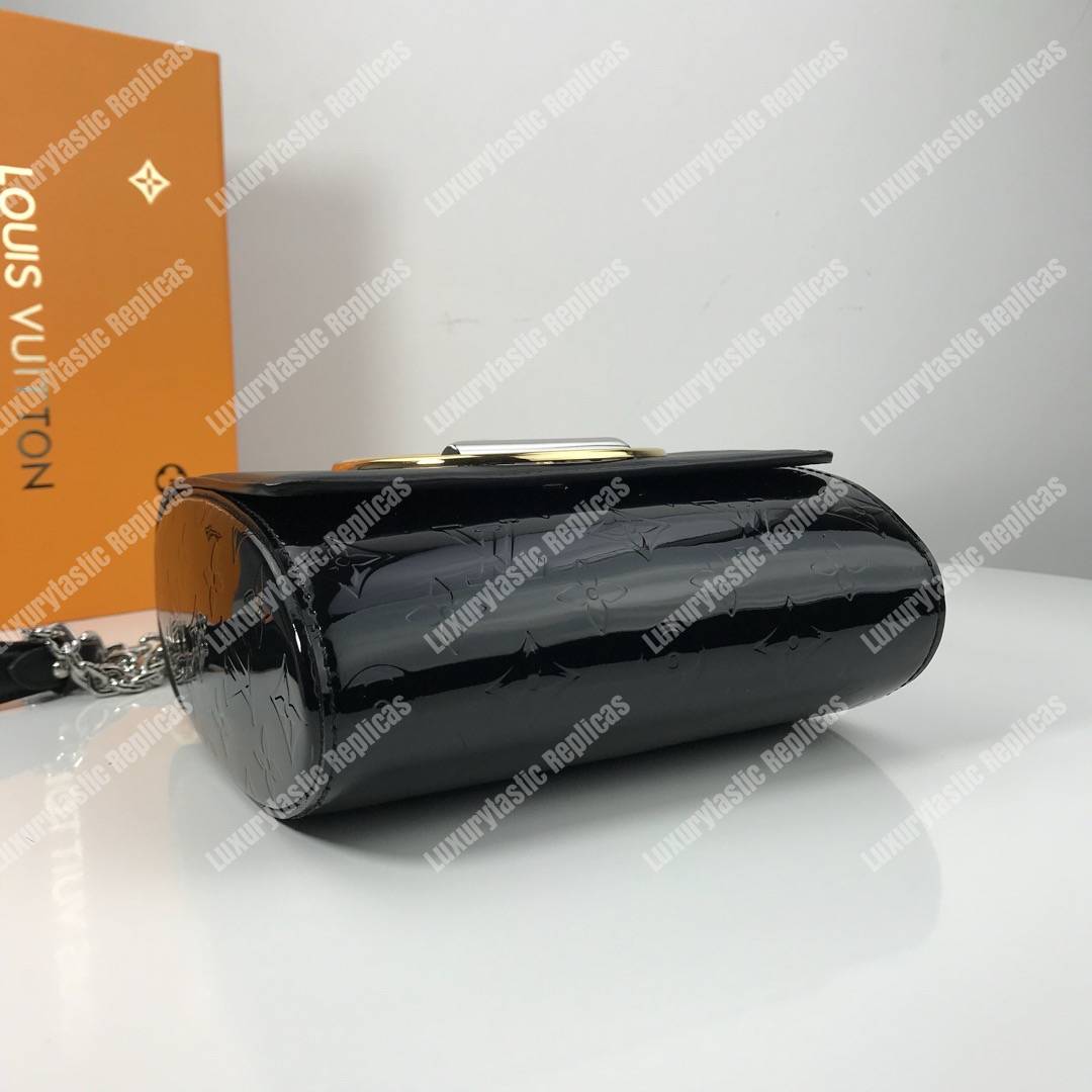 LV Pochette Twist Monogram Vernis Patent Leather Black