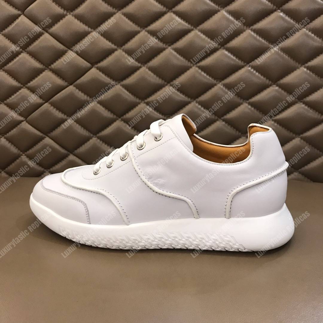 H**mes turn sneaker white