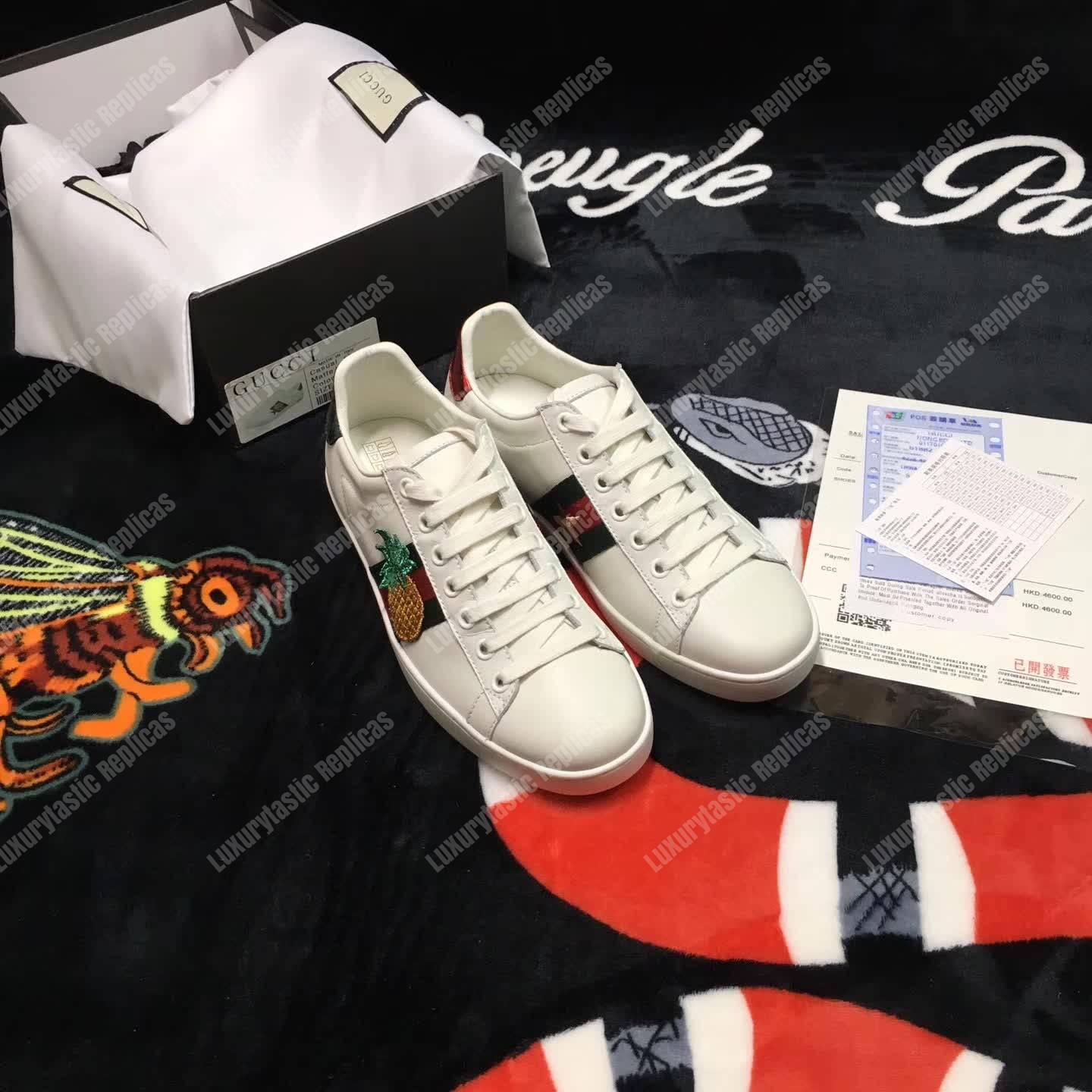 G*u*i ace embroidered pineapple sneaker white