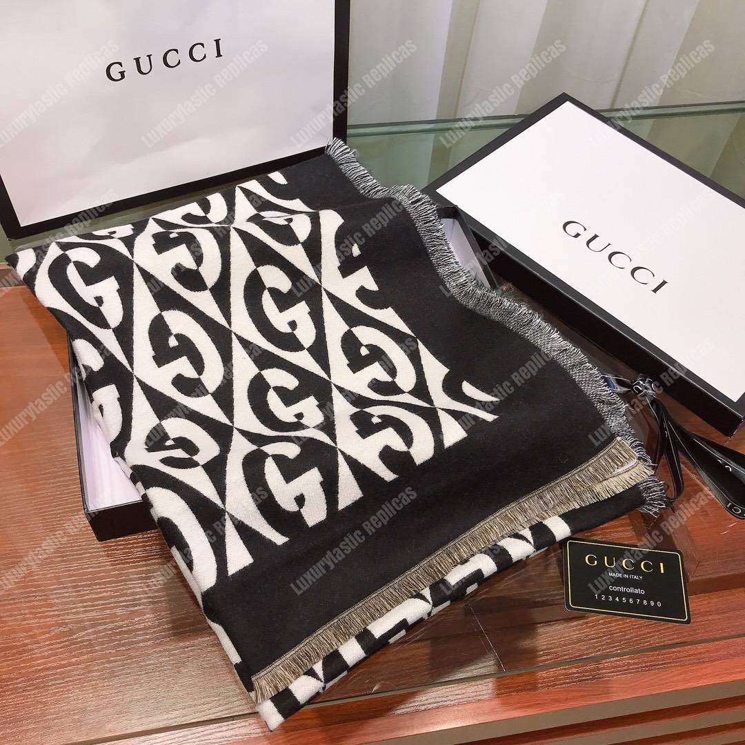G*u*i g rhombus lamé wool jacquard stole white black