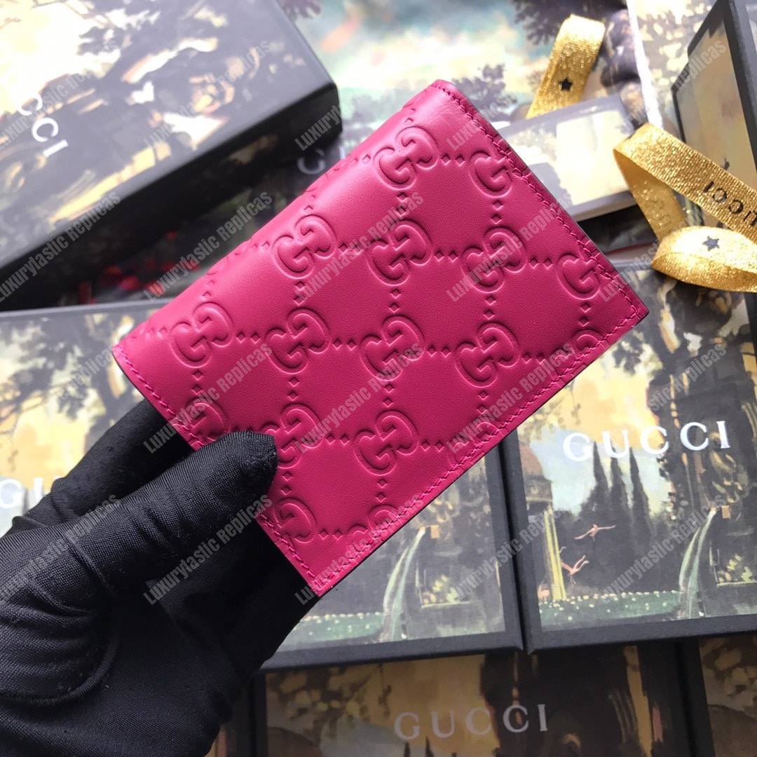 G*u*i coin wallet with ny yankees patch pink