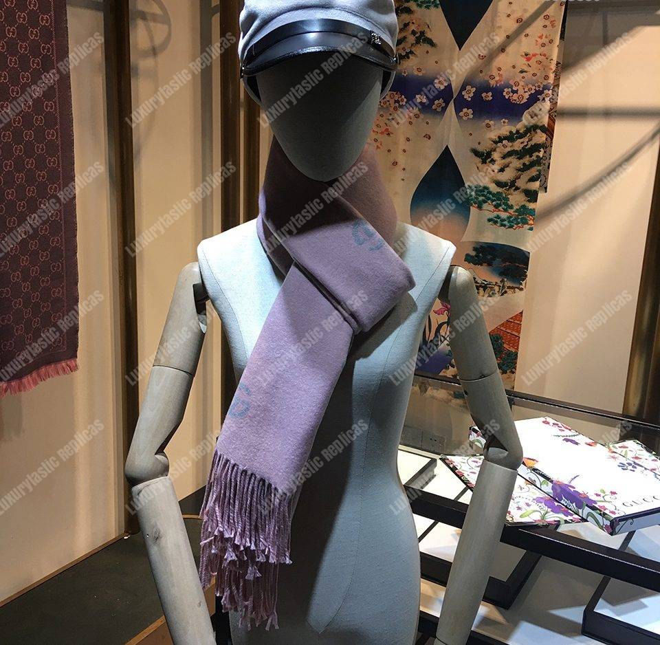 G*u*i wool scarf double g pattern pink grey
