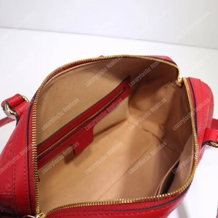G*u*i signature medium top handle bag red