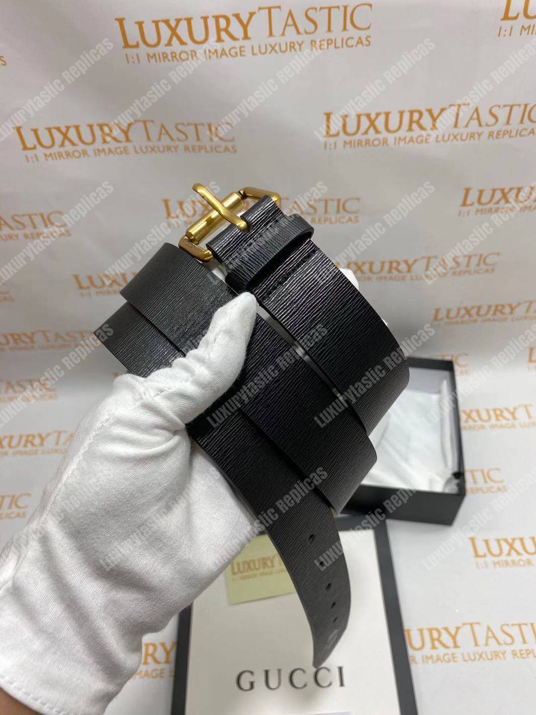 G*u*i leather belt with bee