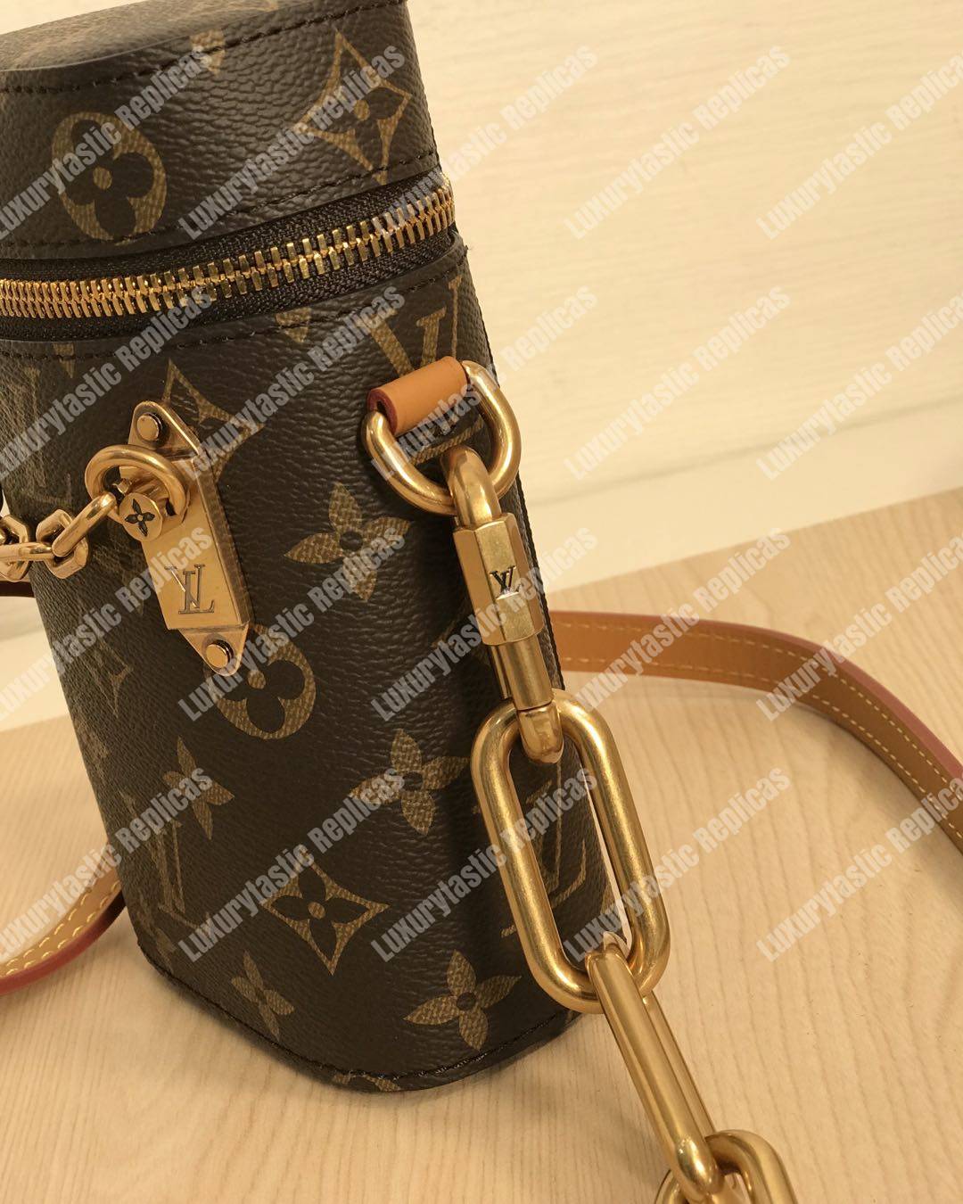 LV Phone Box