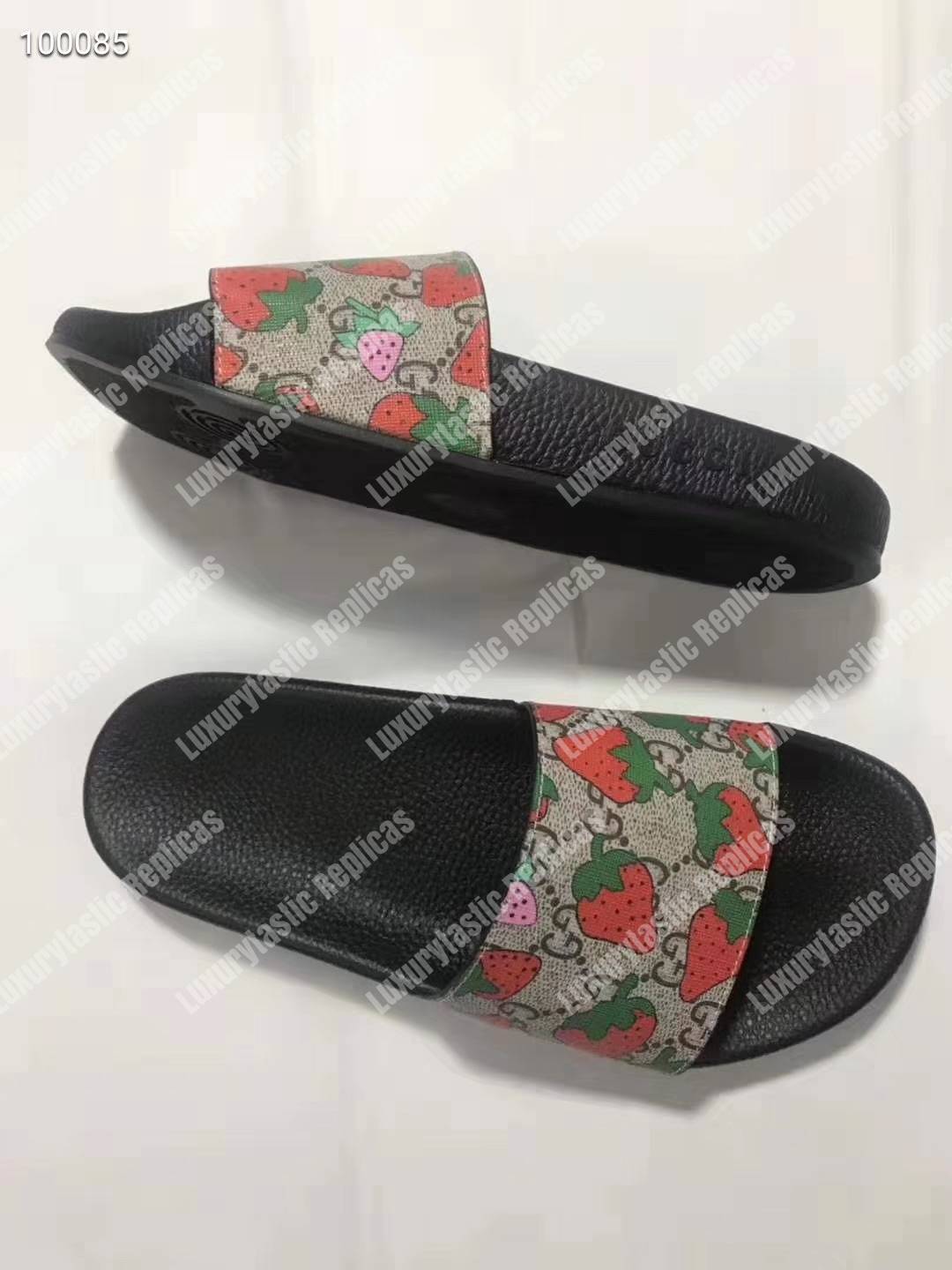 G*u*i strawberry slide sandal