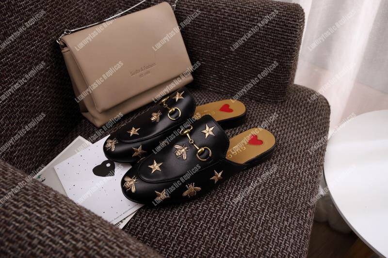 G*u*i princetown embroidered leather slipper