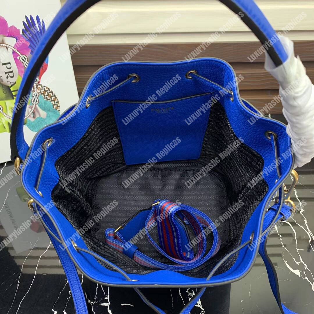 Pra*a leather bucket bag blue