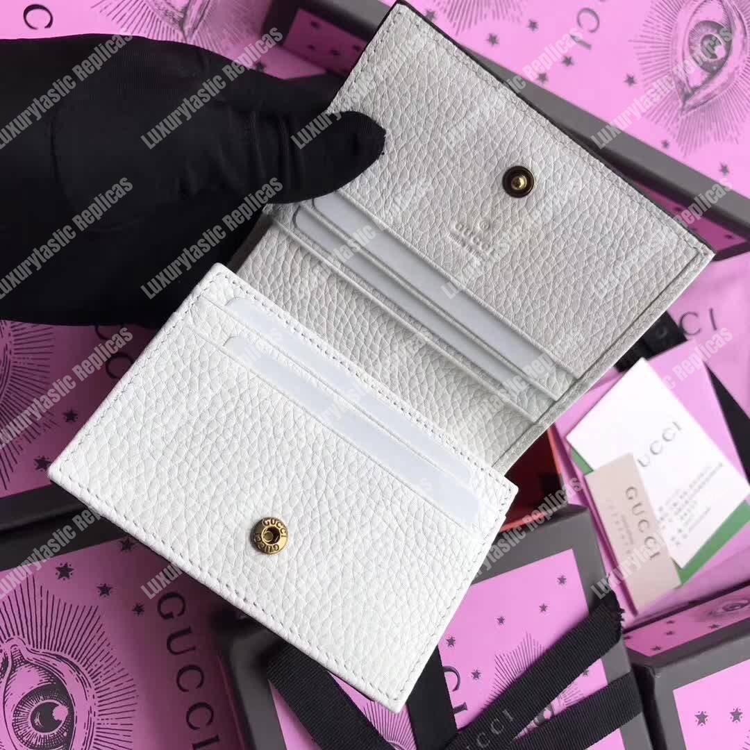 G*u*i animalier card case white with bee
