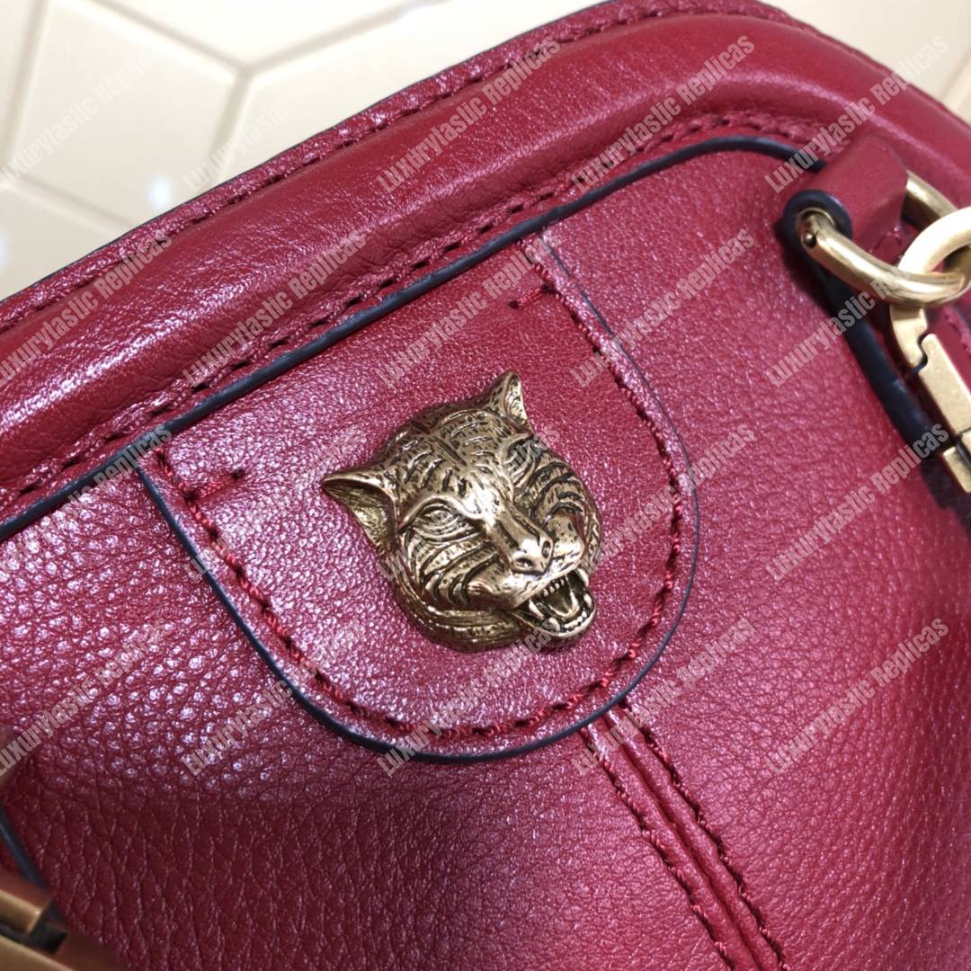 G*u*i re(belle) small shoulder bag leather red