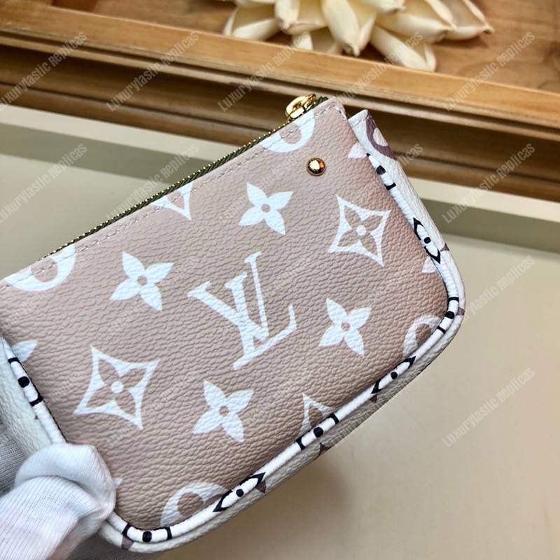 LV Micro Pochette Accessoires Monogram