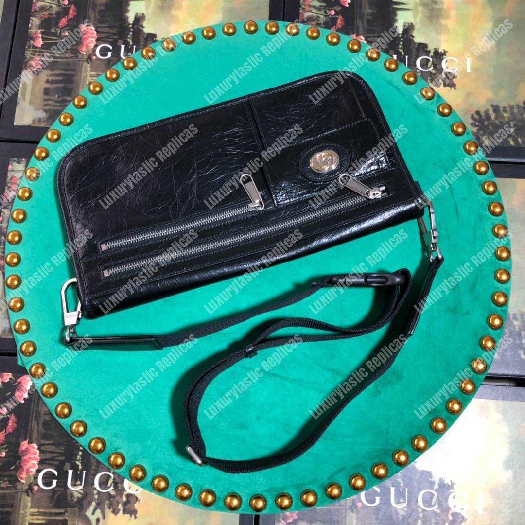 G*u*i medium soft leather messenger bag black