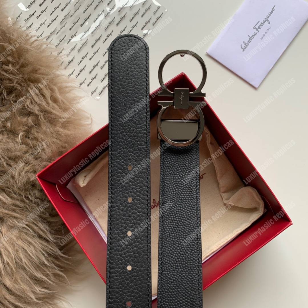 ﻿Salvatore Ferragamo Adjustable and Reversible Gancini Belt
