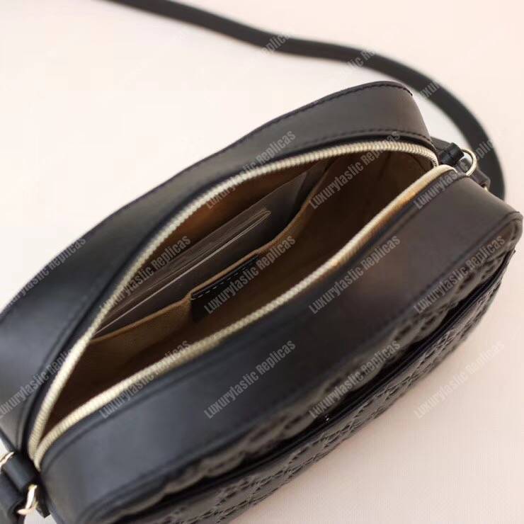 G*u*i signature linea bag black