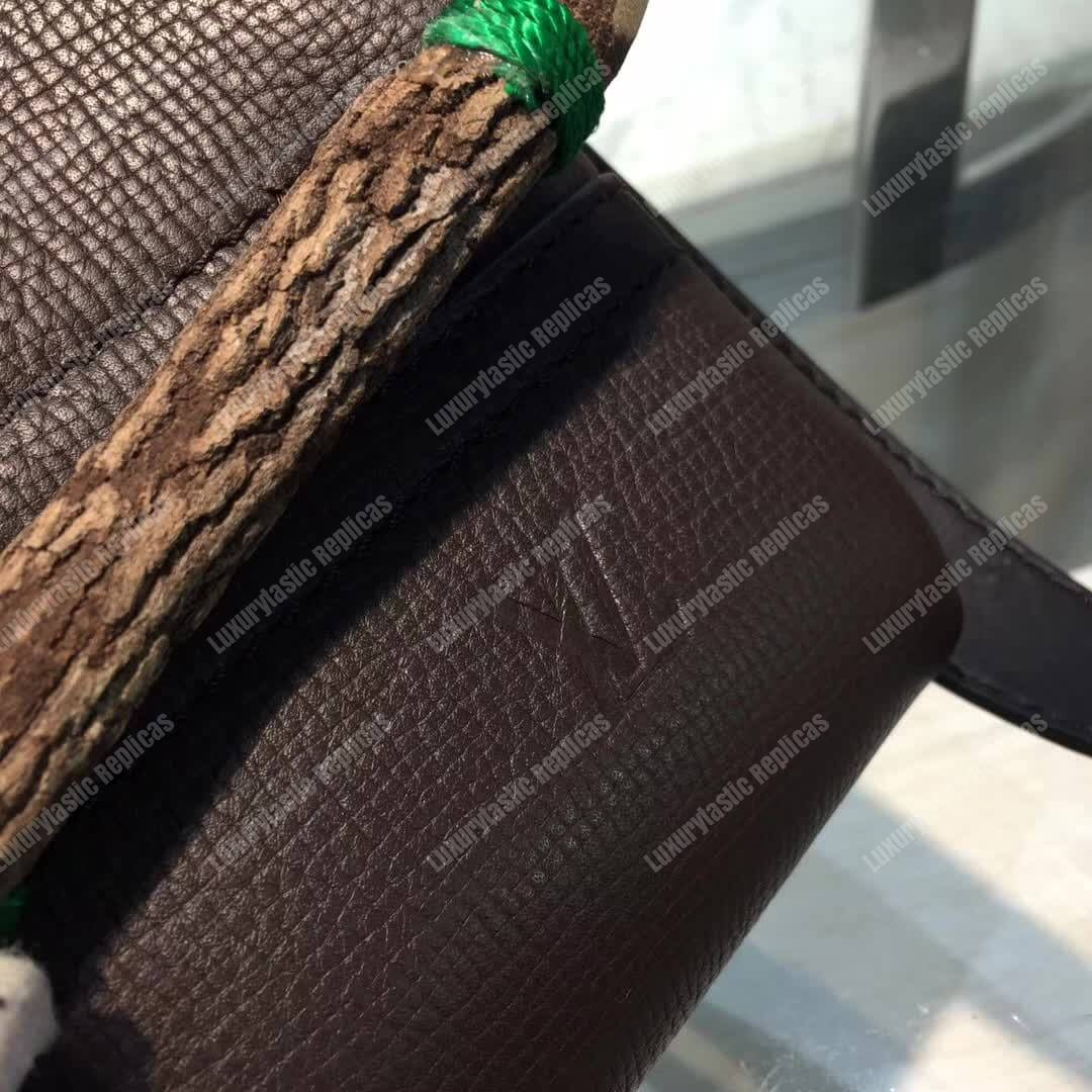 LV Canyon Messenger PM Utah Leather Marron